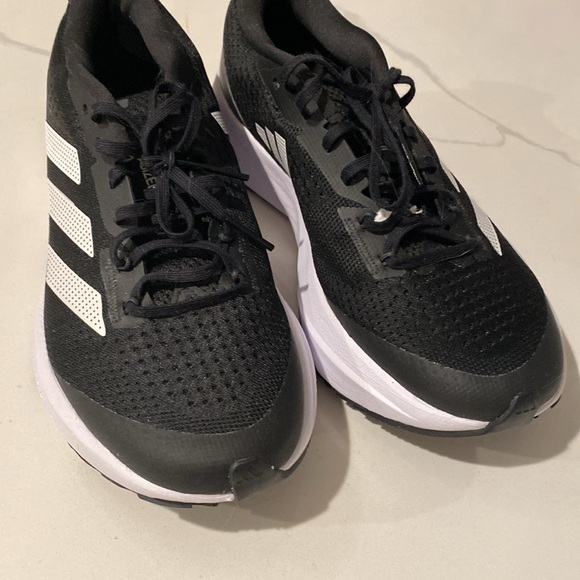 Adidas Adizero Black White Sneaker 7 NWOT - Picture 5 of 6